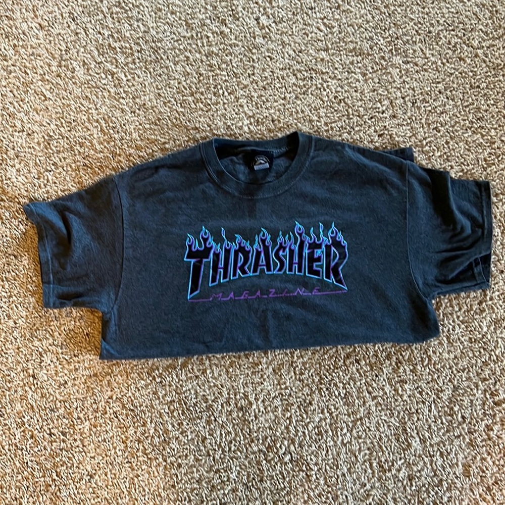 Thrasher Magazine Logo Pink t-shirt. Adult large.
